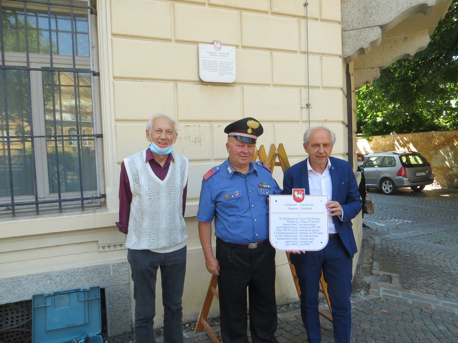 Affissa la nuova targa in ricordo della Locanda all’Orso Nero