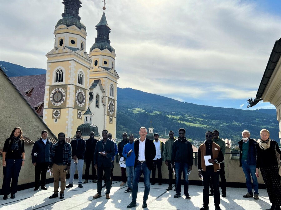 Gli studenti di teologia visitano il municipio