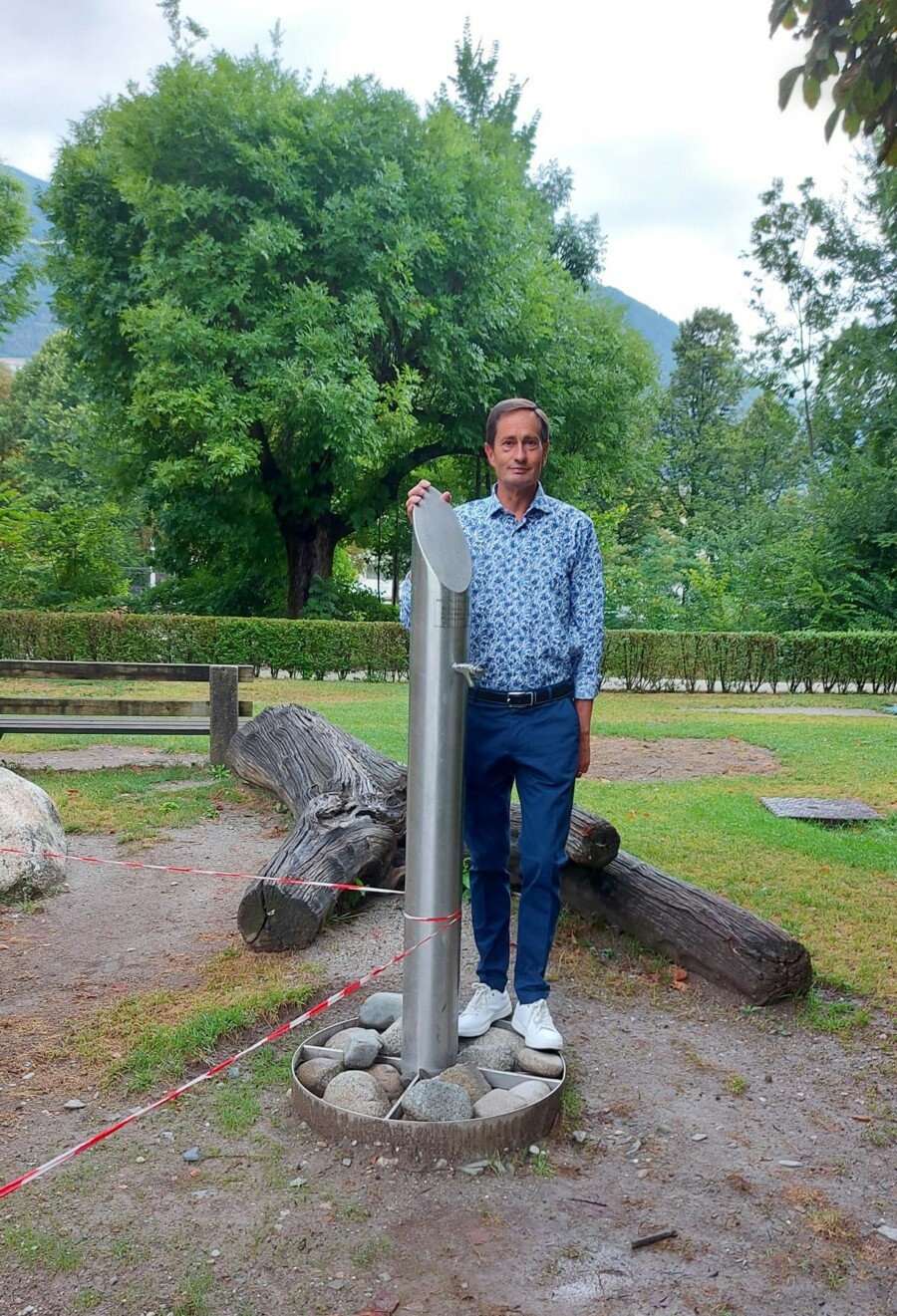 Neuer Trinkwasserbrunnen beim Spielplatz in Milland